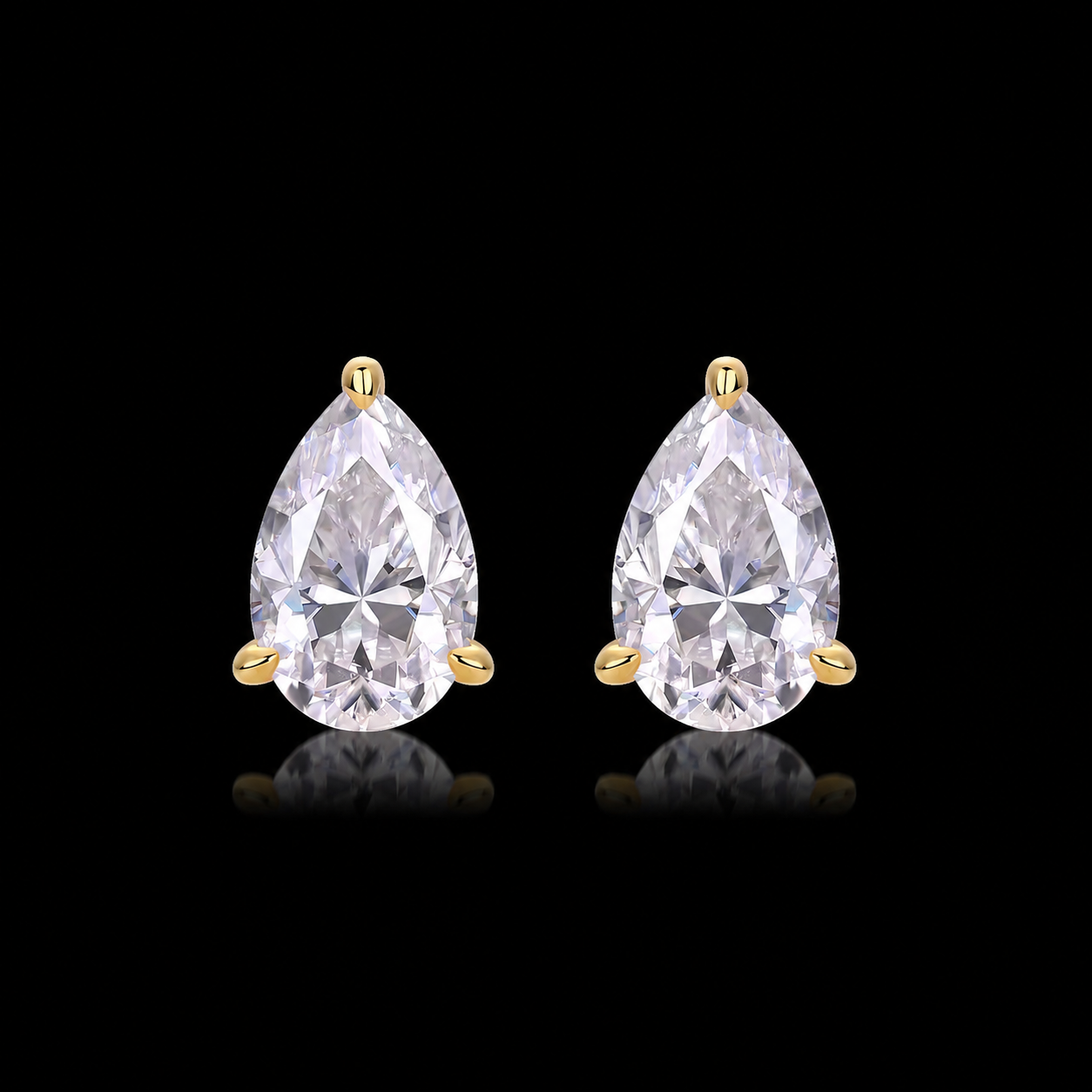 Luna Pear Studs Örhängen